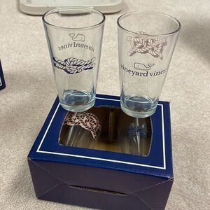 Brand new Vineyard Vines pint glasses